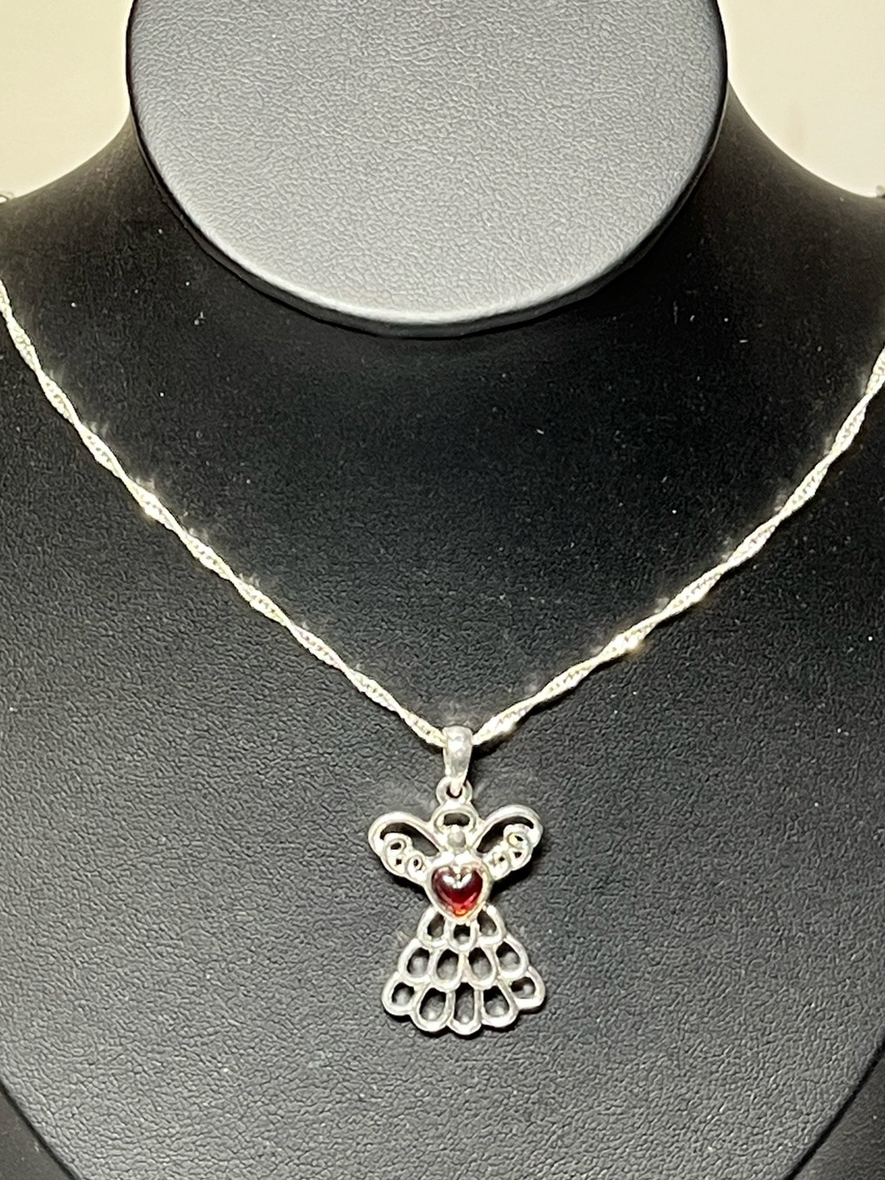New vintage Avon angel pendant necklace silver-tone filigree design red heart